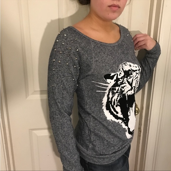 Roaring Tiger Studded Metal Spike Sweatshirt Express - Picture 4 of 6